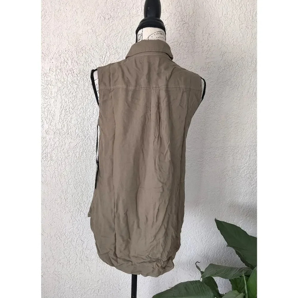 Michael Lauren Revolve Olive Sleeveless Button Up Shirt S Gauzy Top Hi-Low Soft - Picture 2 of 9